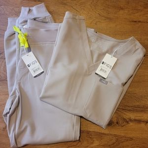 BNWT Figs Slate set